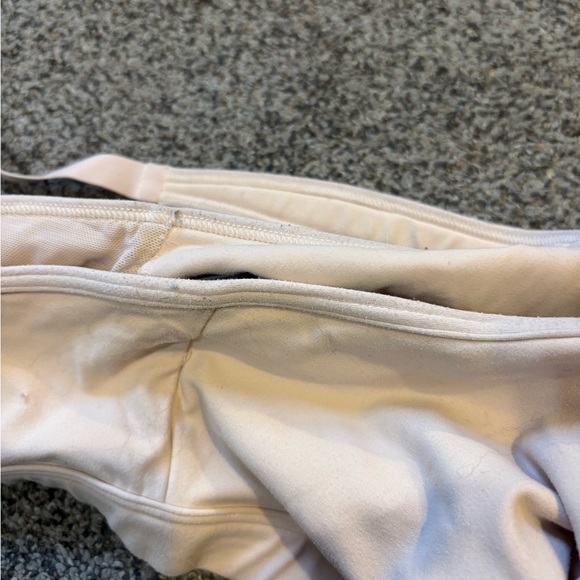 Gymshark Sports Bra - Picture 4 of 4